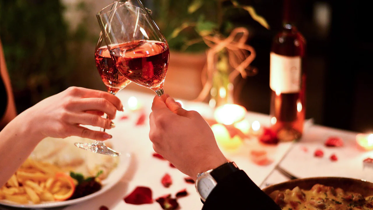 7 tips para preparar una cena de san valenti CC 81n con poco tiempo